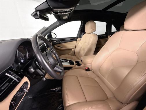 2024 Porsche Macan T