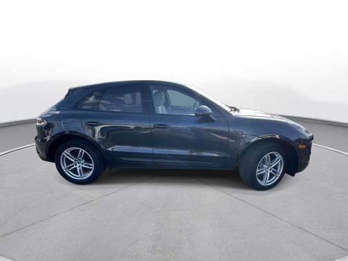2024 Porsche Macan T
