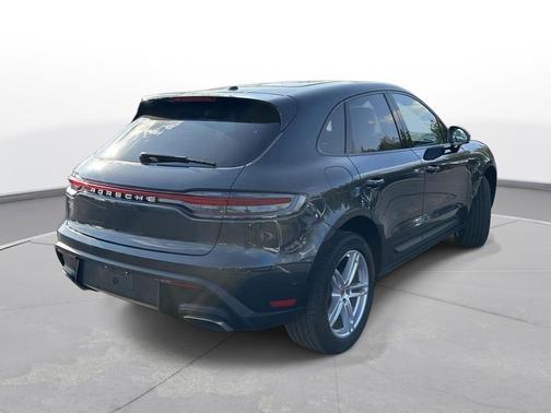 2024 Porsche Macan T