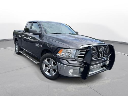 Granite Crystal Metallic Clearcoat 2018 RAM 1500 Big Horn