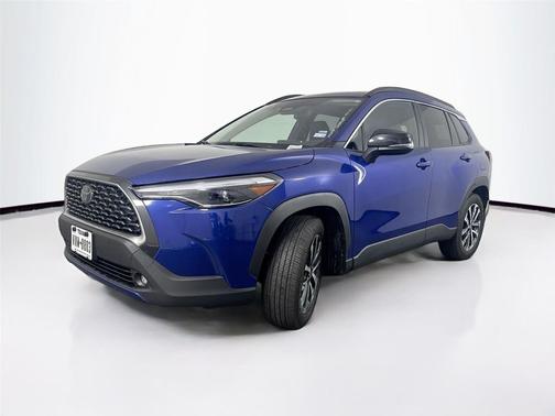 2025 Toyota Corolla Cross XLE