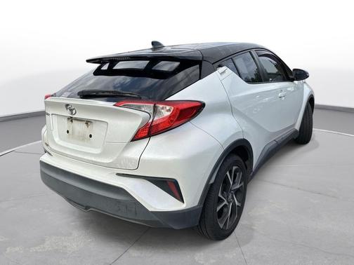 2020 Toyota C-HR XLE