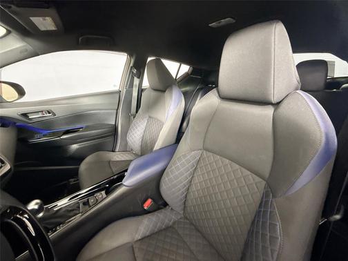 2020 Toyota C-HR XLE