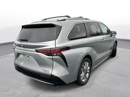 2021 Toyota Sienna Platinum