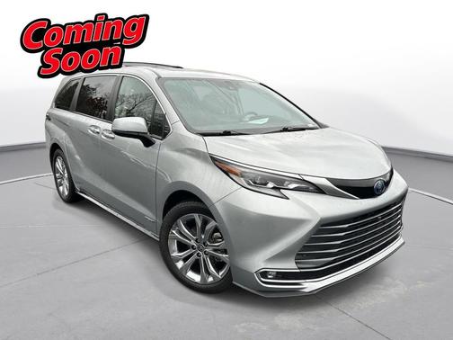 2021 Toyota Sienna Platinum