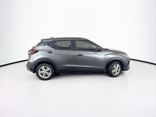 2023 Nissan Kicks S