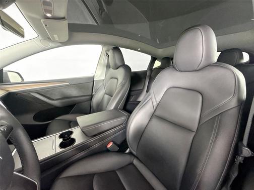 2025 Tesla Model Y Long Range Dual Motor All-Wheel Drive