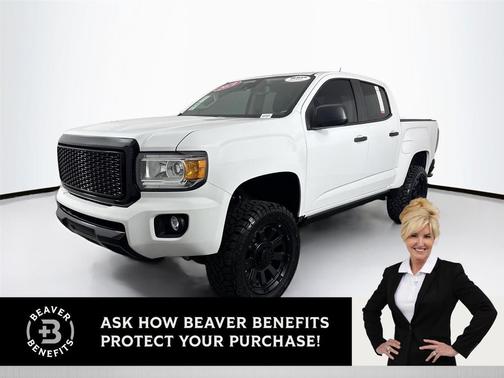 Summit White 2019 GMC Canyon Denali