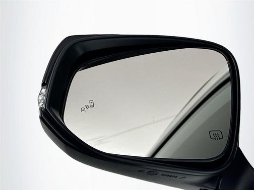 2025 Toyota Corolla Hybrid SE