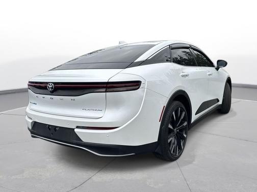 2025 Toyota Crown Platinum