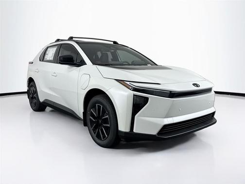 Wind Chill Pearl 2026 Toyota bZ XLE