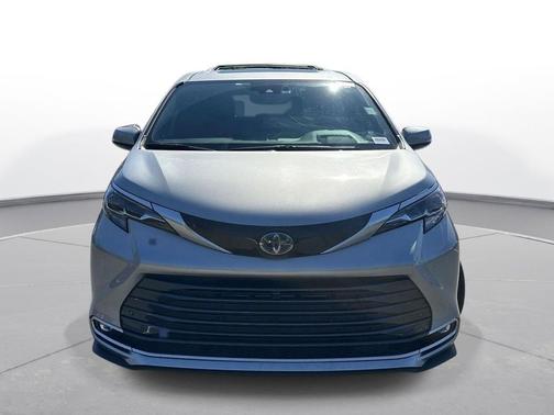 Celestial Silver Metallic 2025 Toyota Sienna Platinum