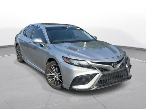 Celestial Silver Metallic 2021 Toyota Camry SE