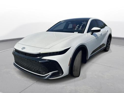 Oxygen White 2023 Toyota Crown Limited