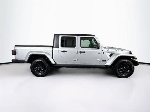 2023 Jeep Gladiator Willys 4x4
