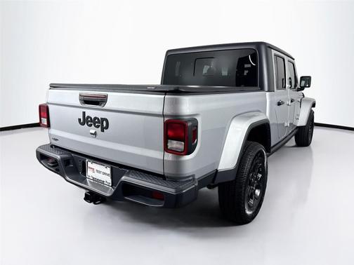 2023 Jeep Gladiator Willys 4x4