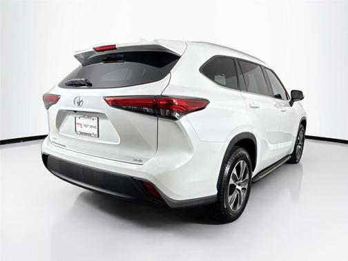 2023 Toyota Highlander XSE