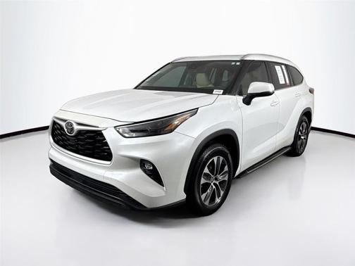 2023 Toyota Highlander XSE