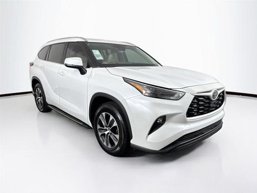 2023 Toyota Highlander XSE