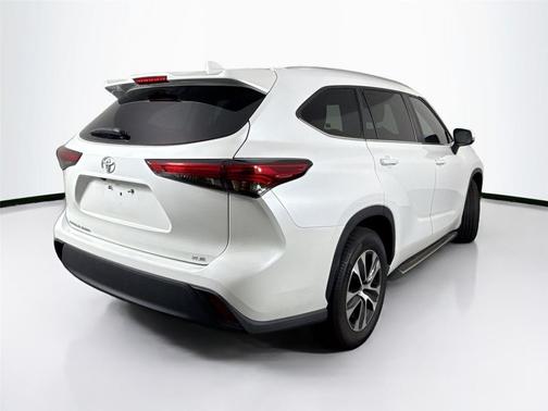 2023 Toyota Highlander XSE