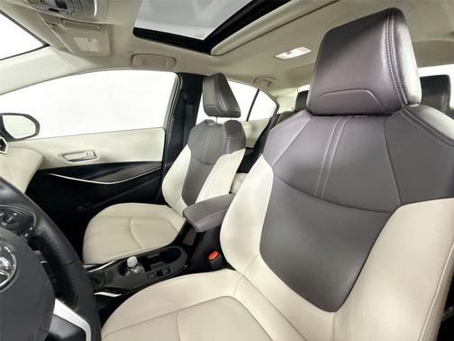 2025 Toyota Corolla Hybrid XLE