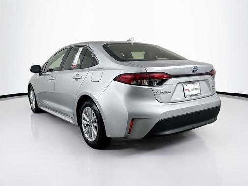 2025 Toyota Corolla Hybrid XLE