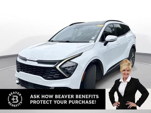 Glacial White Pearl 2023 Kia Sportage SX