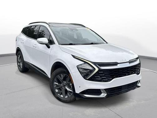 Glacial White Pearl 2023 Kia Sportage SX