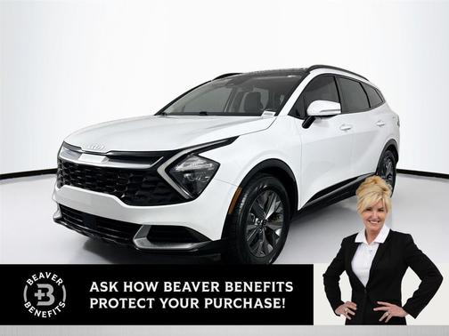 Glacial White Pearl 2023 Kia Sportage SX