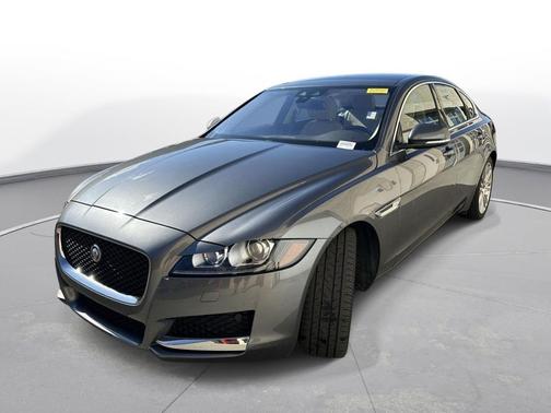 2017 Jaguar XF 35t Prestige