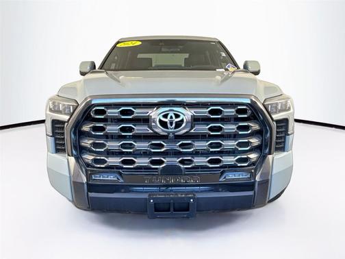 2024 Toyota Tundra Hybrid Platinum