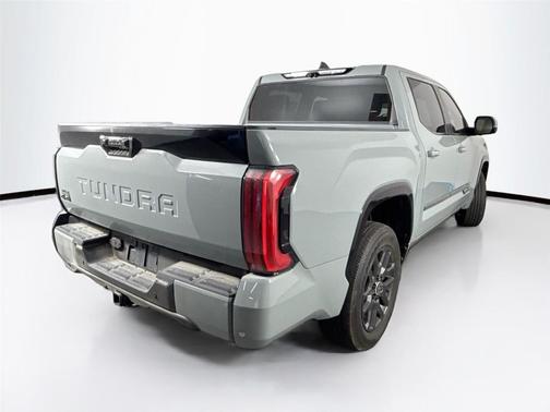 2024 Toyota Tundra Hybrid Platinum