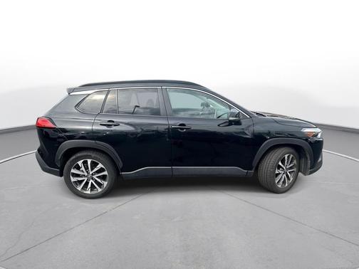 Jet Black 2025 Toyota Corolla Cross XLE