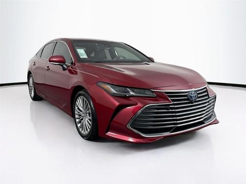 2022 Toyota Avalon Hybrid Limited