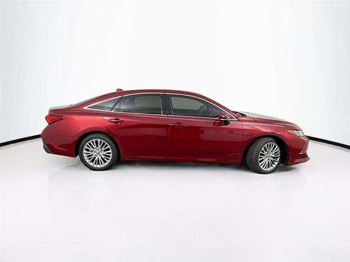 2022 Toyota Avalon Hybrid Limited