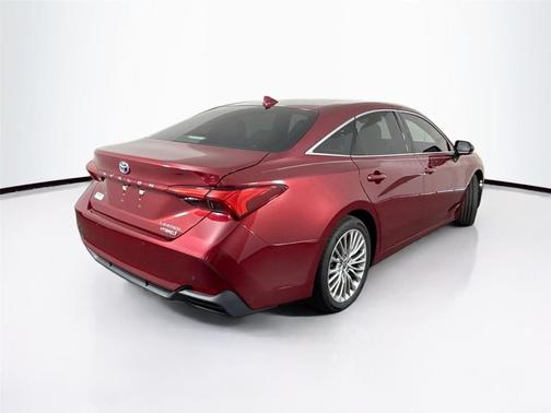2022 Toyota Avalon Hybrid Limited