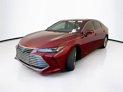 2022 Toyota Avalon Hybrid Limited