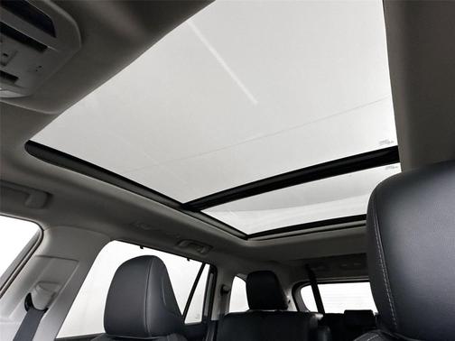 Celestial Silver Metallic 2023 Toyota Highlander Hybrid Platinum