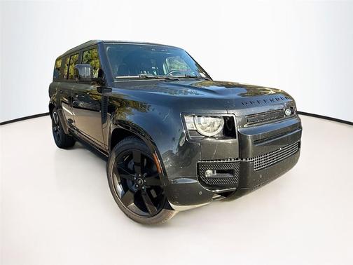 2024 Land Rover Defender 130 P400 X-Dynamic SE
