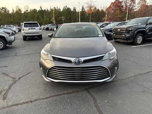 2018 Toyota Avalon Hybrid XLE Premium