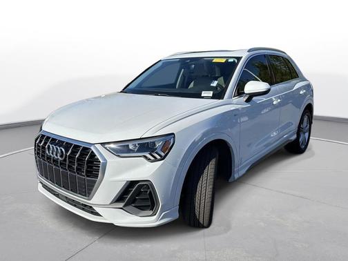 2022 Audi Q3 45 S line Premium Plus