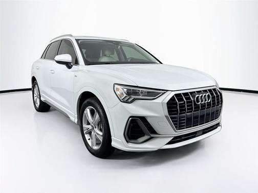 2022 Audi Q3 45 S line Premium Plus
