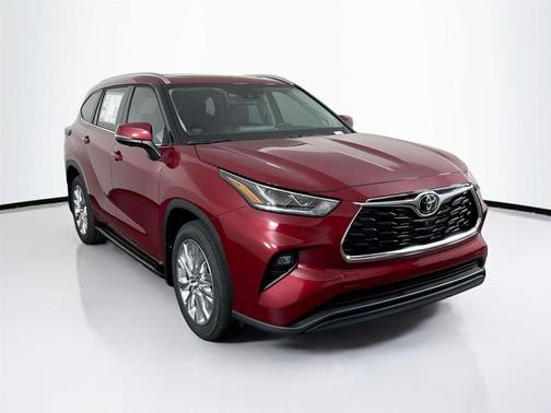 Ruby Flare Pearl 2026 Toyota Highlander Limited