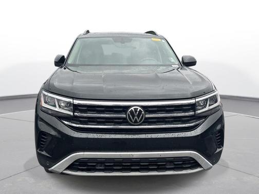 Racing Green Metallic 2021 Volkswagen Atlas 3.6L SE w/Technology