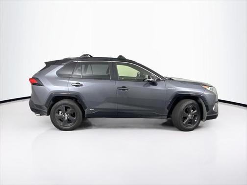 2020 Toyota RAV4 Hybrid SE