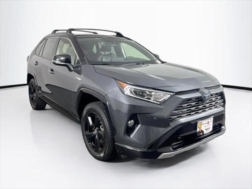 2020 Toyota RAV4 Hybrid SE