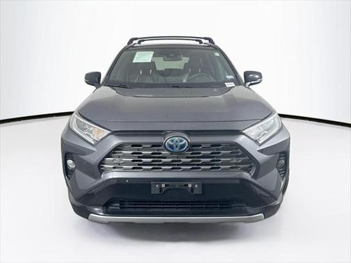 2020 Toyota RAV4 Hybrid SE