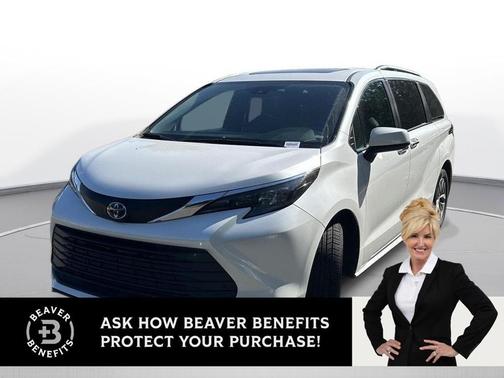 Wind Chill Pearl 2025 Toyota Sienna XLE