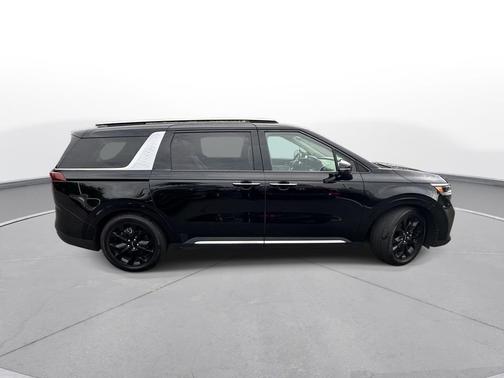 Aurora Black 2022 Kia Carnival SX Prestige