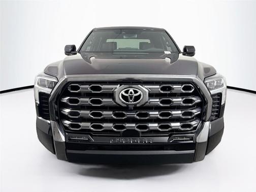 2025 Toyota Tundra Hybrid Platinum